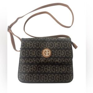 Giani Bernini Block Signature Crossbody Organizer.